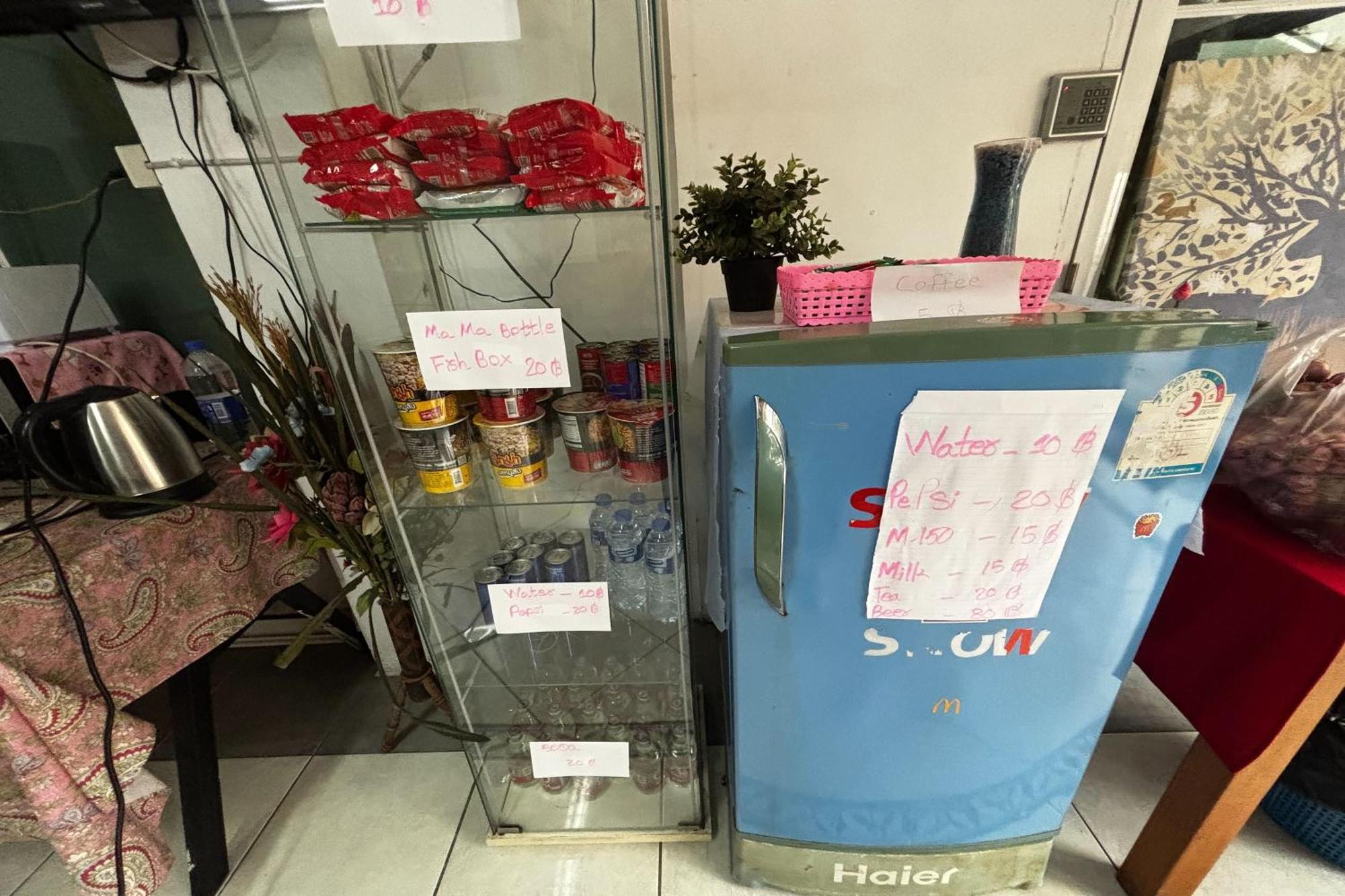 Oyo 457帕纳散别墅|员工已接种疫苗 曼谷 外观 照片